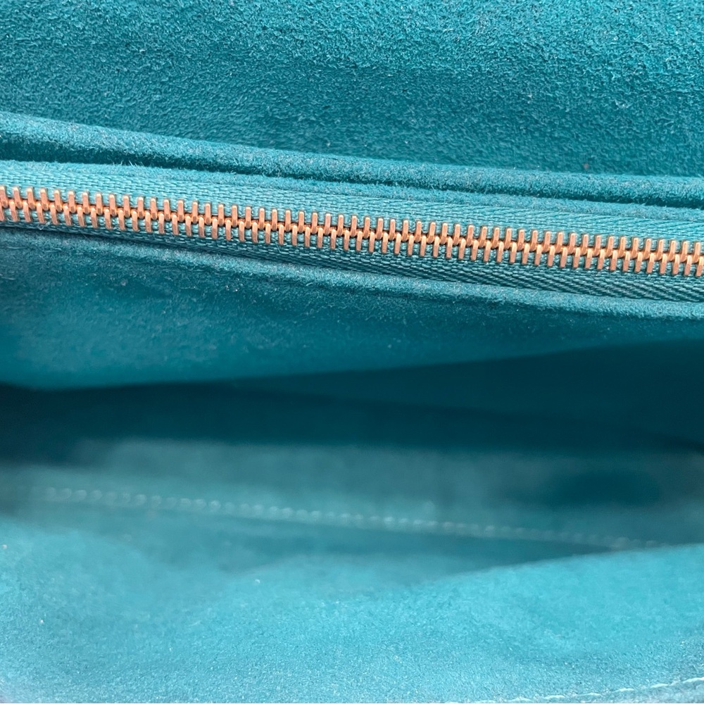 💚✨Louis Vuitton Teal Quilted Leather Bag✨💚 - Picture 8 of 17